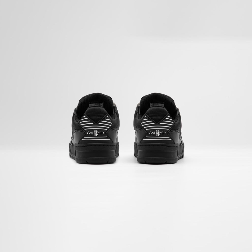 012 TRAINER