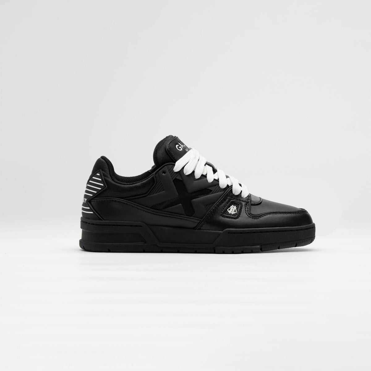012 TRAINER