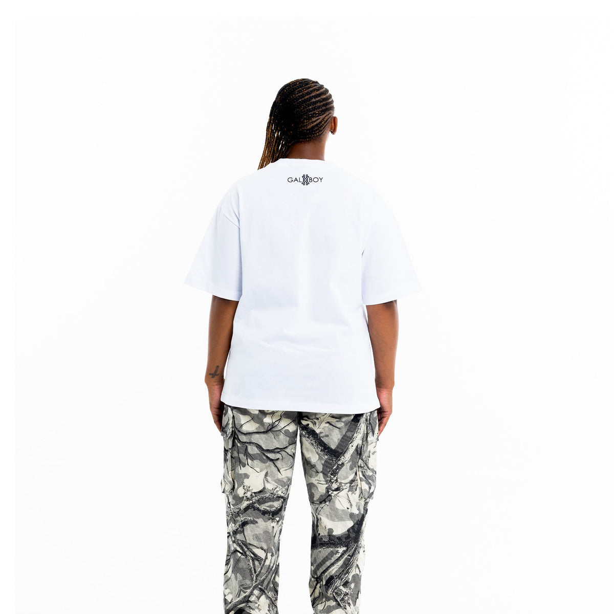 COIN EMBROIDERY T-SHIRT